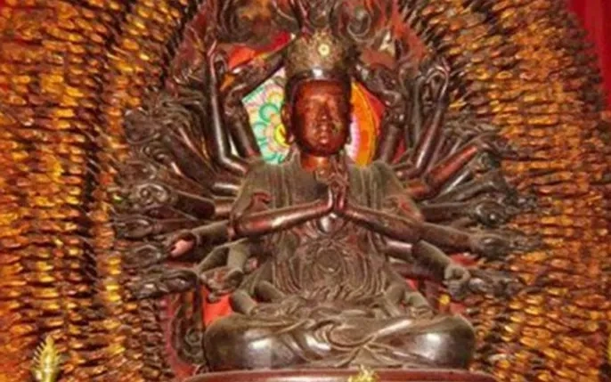 Hình Ảnh Phật Nghìn Mắt Nghìn Tay: Ý Nghĩa, Đặc Điểm & Cách Tìm Ảnh Đẹp Cho Người Yêu Thư Giãn Tâm Linh Hình Ảnh Phật Nghìn Mắt Nghìn Tay: Ý Nghĩa, Đặc Điểm & Cách Tìm Ảnh Đẹp Cho Người Yêu Thư Giãn Tâm Linh