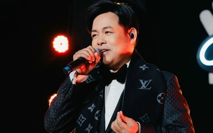 Xem Hình Ảnh Quang Lê Mới Nhất: Ngoại Hình Giảm Cân Ngoạn Mục Và Cuộc Sống Hiện Tại Xem Hình Ảnh Quang Lê Mới Nhất: Ngoại Hình Giảm Cân Ngoạn Mục Và Cuộc Sống Hiện Tại
