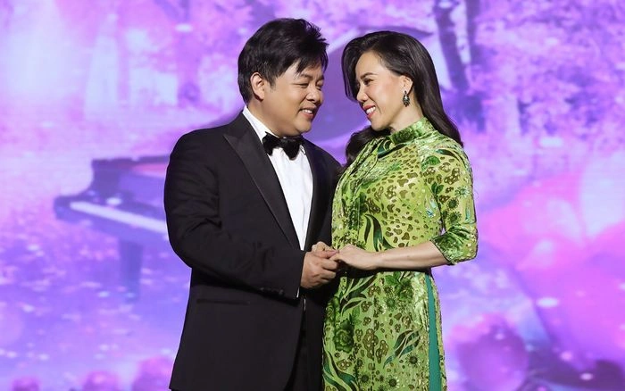 Xem Hình Ảnh Quang Lê Mới Nhất: Ngoại Hình Giảm Cân Ngoạn Mục Và Cuộc Sống Hiện Tại Xem Hình Ảnh Quang Lê Mới Nhất: Ngoại Hình Giảm Cân Ngoạn Mục Và Cuộc Sống Hiện Tại