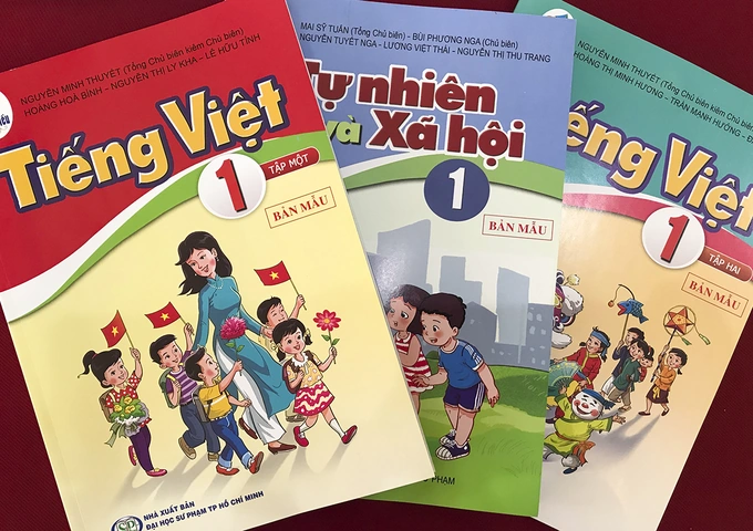 Hình Ảnh Sách Giáo Khoa Lớp 1: Tải Miễn Phí, Xem Trước & So Sánh Các Bộ Sách Mới Nhất Cho Phụ Huynh Và Giáo Viên Hình Ảnh Sách Giáo Khoa Lớp 1: Tải Miễn Phí, Xem Trước & So Sánh Các Bộ Sách Mới Nhất Cho Phụ Huynh Và Giáo Viên