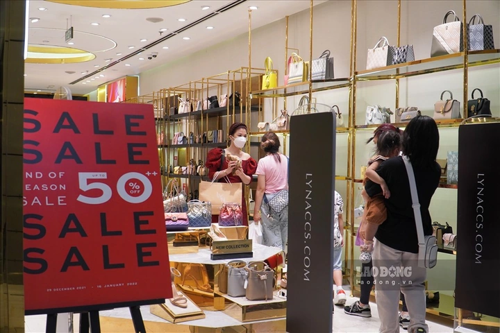 100+ Hình Ảnh Sale Quần Áo 2026 Đầy Đủ Chủ Đề, Độ Phân Giải Cao, Sẵn Sàng Để Bạn Tải Ngay 100+ Hình Ảnh Sale Quần Áo 2026 Đầy Đủ Chủ Đề, Độ Phân Giải Cao, Sẵn Sàng Để Bạn Tải Ngay