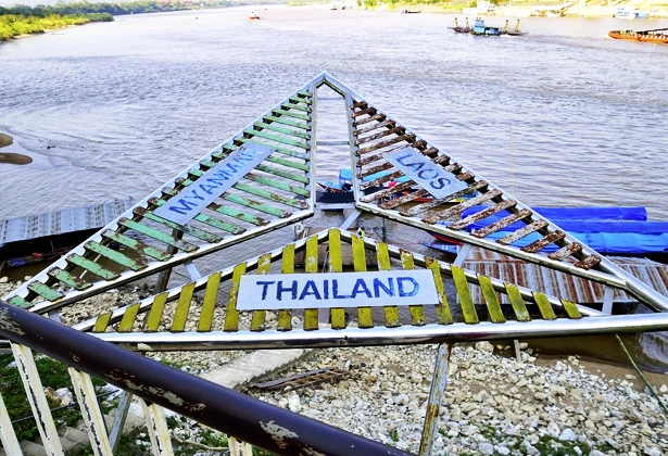 100+ Hình Ảnh Tam Giác Vàng 2026 – Bộ Sưu Tập Độc Đáo, Sắc Màu, Độ Phân Giải Cao