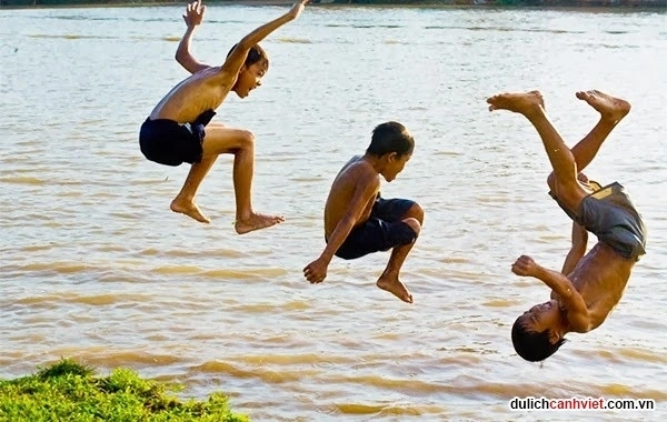 100+ Hình Ảnh Tắm Sông 2026 Siêu Đẹp, 100+ Bức Ảnh Tắm Sông Độc Đáo, Bạn Đã Xem Chưa? 100+ Hình Ảnh Tắm Sông 2026 Siêu Đẹp, 100+ Bức Ảnh Tắm Sông Độc Đáo, Bạn Đã Xem Chưa?