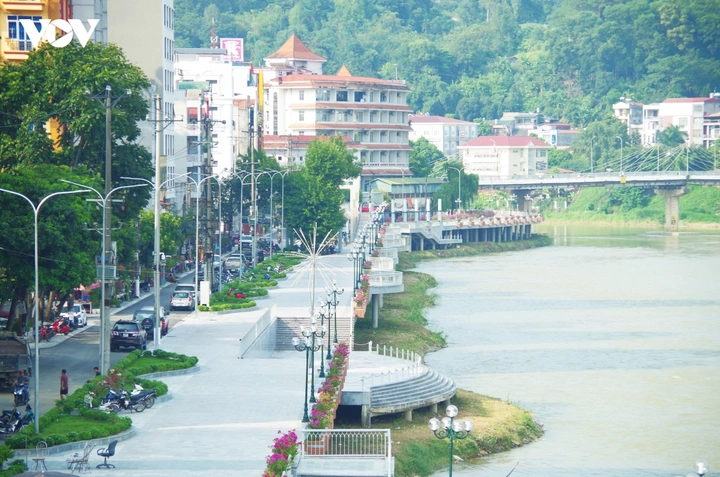 Hình Ảnh Thành Phố Cao Bằng: Khám Phá Vẻ Đẹp Phố Núi Hùng Vĩ Qua 60+ Tấm Ảnh Hình Ảnh Thành Phố Cao Bằng: Khám Phá Vẻ Đẹp Phố Núi Hùng Vĩ Qua 60+ Tấm Ảnh