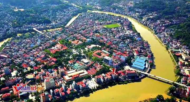 Hình Ảnh Thành Phố Cao Bằng: Khám Phá Vẻ Đẹp Phố Núi Hùng Vĩ Qua 60+ Tấm Ảnh Hình Ảnh Thành Phố Cao Bằng: Khám Phá Vẻ Đẹp Phố Núi Hùng Vĩ Qua 60+ Tấm Ảnh