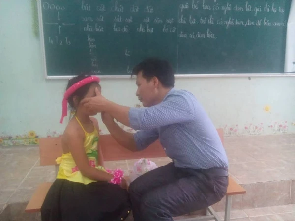 100+ Hình Ảnh Thầy Giáo Già 2026 - Bộ Sưu Tập Đầy Đủ, Chất Lượng Cao, Dễ Tải