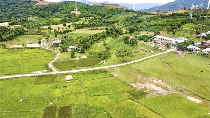 Khám Phá Bộ Sưu Tập Hình Ảnh Thôn Quê Việt Nam Đẹp Nhất: Từ Cánh Đồng Lúa Đến Ký Ức Tuổi Thơ Khám Phá Bộ Sưu Tập Hình Ảnh Thôn Quê Việt Nam Đẹp Nhất: Từ Cánh Đồng Lúa Đến Ký Ức Tuổi Thơ