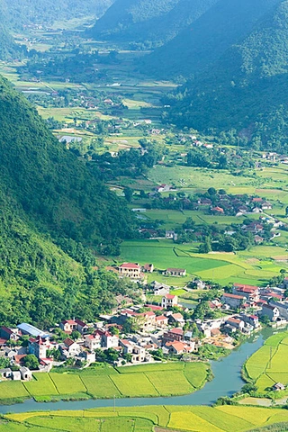 Khám Phá Bộ Sưu Tập Hình Ảnh Thôn Quê Việt Nam Đẹp Nhất: Từ Cánh Đồng Lúa Đến Ký Ức Tuổi Thơ Khám Phá Bộ Sưu Tập Hình Ảnh Thôn Quê Việt Nam Đẹp Nhất: Từ Cánh Đồng Lúa Đến Ký Ức Tuổi Thơ