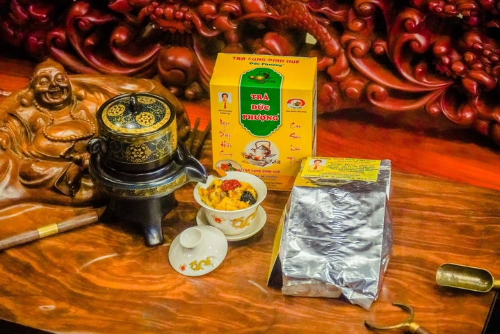Khám Phá Hình Ảnh Trà Cung Đình Huế - Từ Lịch Sử Đến Hiện Đại Khám Phá Hình Ảnh Trà Cung Đình Huế - Từ Lịch Sử Đến Hiện Đại