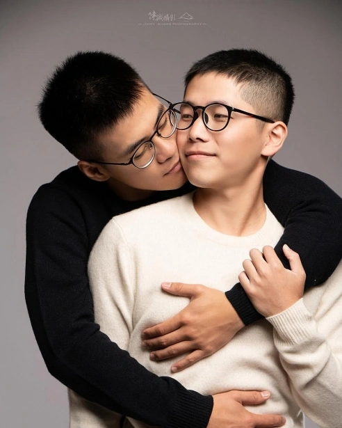 100+ Hình Ảnh Trai Gay Đẹp 2026 – Bộ Sưu Tập Đầy Màu Sắc, Đầy Cảm Hứng, Đầy Cách Thức Độc Đáo Khiến Bạn Không Thể Rời Mắt