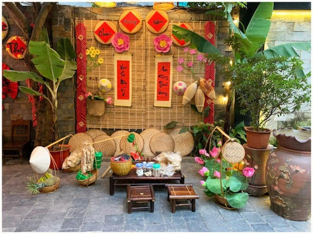Hình Ảnh Trang Trí Hội Chợ Xuân: 20 Mẫu Thiết Kế Sáng Tạo, Chi Phí Hợp Lý Cho Người Tổ Chức Và Gian Hàng Bán Hàng Hình Ảnh Trang Trí Hội Chợ Xuân: 20 Mẫu Thiết Kế Sáng Tạo, Chi Phí Hợp Lý Cho Người Tổ Chức Và Gian Hàng Bán Hàng