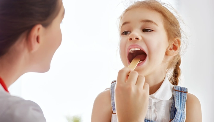 Hình Ảnh Trẻ Bị Cam Miệng: Dấu Hiệu Nhận Biết, Nguyên Nhân Và Cách Điều Trị Hiệu Quả Hình Ảnh Trẻ Bị Cam Miệng: Dấu Hiệu Nhận Biết, Nguyên Nhân Và Cách Điều Trị Hiệu Quả