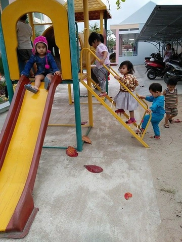 Hình Ảnh Trẻ Hoạt Động Ngoài Trời: Bộ Sưu Tập Đầy Đủ Cho Phụ Huynh & Giáo Viên Mầm Non Hình Ảnh Trẻ Hoạt Động Ngoài Trời: Bộ Sưu Tập Đầy Đủ Cho Phụ Huynh & Giáo Viên Mầm Non