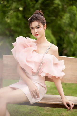 100+ Hình Ảnh Trương Quỳnh Anh 2026 Đẹp Nhất, 100+ Bức Ảnh Đầy Cảm Hứng Cho Mọi Nhu Cầu 100+ Hình Ảnh Trương Quỳnh Anh 2026 Đẹp Nhất, 100+ Bức Ảnh Đầy Cảm Hứng Cho Mọi Nhu Cầu