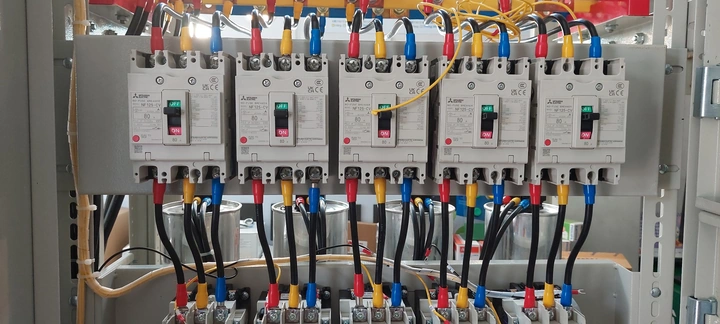 Bộ Sưu Tập Hình Ảnh Tủ Điện Công Nghiệp: Phân Loại, Cấu Tạo Và Ứng Dụng Từ A-z Bộ Sưu Tập Hình Ảnh Tủ Điện Công Nghiệp: Phân Loại, Cấu Tạo Và Ứng Dụng Từ A-z