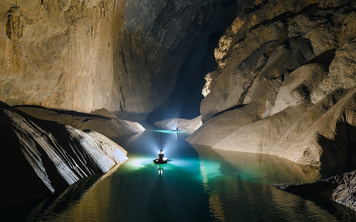 Khám Phá Bộ Sưu Tập Hình Ảnh Động Phong Nha Đẹp Nhất: Vẻ Đẹp Kỳ Vĩ Của Hang Động Quảng Bình Khám Phá Bộ Sưu Tập Hình Ảnh Động Phong Nha Đẹp Nhất: Vẻ Đẹp Kỳ Vĩ Của Hang Động Quảng Bình