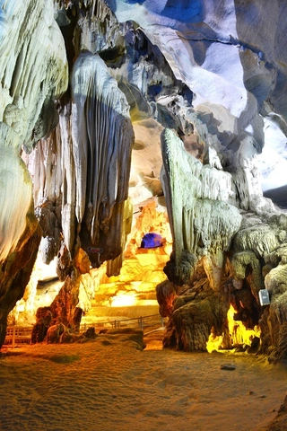 Khám Phá Bộ Sưu Tập Hình Ảnh Động Phong Nha Đẹp Nhất: Vẻ Đẹp Kỳ Vĩ Của Hang Động Quảng Bình Khám Phá Bộ Sưu Tập Hình Ảnh Động Phong Nha Đẹp Nhất: Vẻ Đẹp Kỳ Vĩ Của Hang Động Quảng Bình