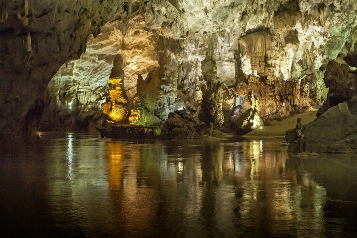 Khám Phá Bộ Sưu Tập Hình Ảnh Động Phong Nha Đẹp Nhất: Vẻ Đẹp Kỳ Vĩ Của Hang Động Quảng Bình Khám Phá Bộ Sưu Tập Hình Ảnh Động Phong Nha Đẹp Nhất: Vẻ Đẹp Kỳ Vĩ Của Hang Động Quảng Bình