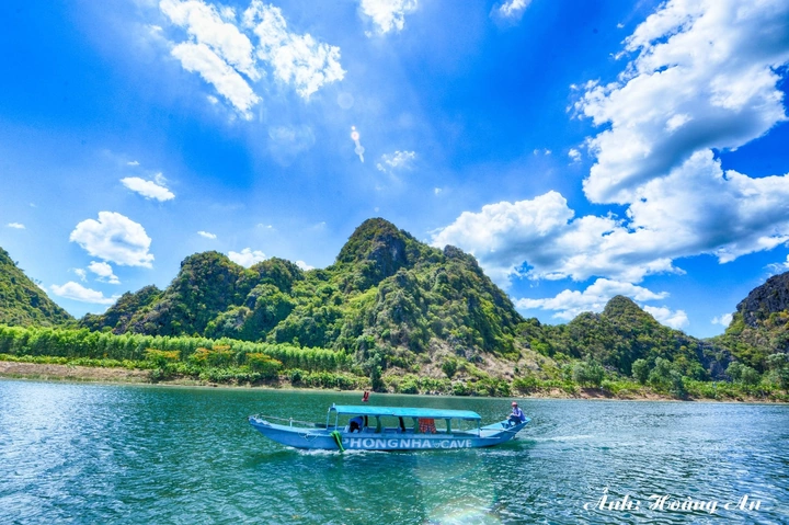 Khám Phá Bộ Sưu Tập Hình Ảnh Động Phong Nha Đẹp Nhất: Vẻ Đẹp Kỳ Vĩ Của Hang Động Quảng Bình Khám Phá Bộ Sưu Tập Hình Ảnh Động Phong Nha Đẹp Nhất: Vẻ Đẹp Kỳ Vĩ Của Hang Động Quảng Bình
