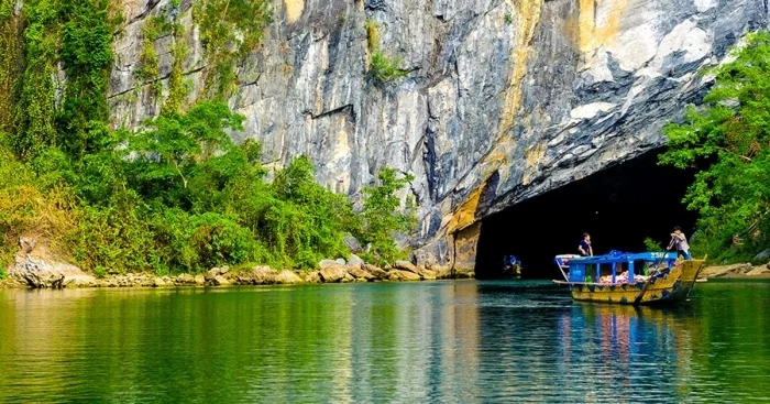 Khám Phá Bộ Sưu Tập Hình Ảnh Động Phong Nha Đẹp Nhất: Vẻ Đẹp Kỳ Vĩ Của Hang Động Quảng Bình Khám Phá Bộ Sưu Tập Hình Ảnh Động Phong Nha Đẹp Nhất: Vẻ Đẹp Kỳ Vĩ Của Hang Động Quảng Bình