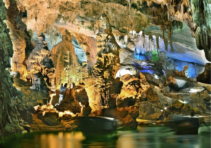 Khám Phá Bộ Sưu Tập Hình Ảnh Động Phong Nha Đẹp Nhất: Vẻ Đẹp Kỳ Vĩ Của Hang Động Quảng Bình Khám Phá Bộ Sưu Tập Hình Ảnh Động Phong Nha Đẹp Nhất: Vẻ Đẹp Kỳ Vĩ Của Hang Động Quảng Bình