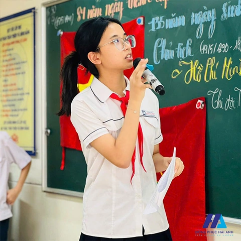 Chiêm Ngưỡng Bộ Sưu Tập Hình Ảnh Về Ngô Sĩ Liên: Chân Dung, Tranh Vẽ Và Hiện Vật Lịch Sử