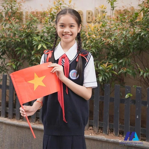 Chiêm Ngưỡng Bộ Sưu Tập Hình Ảnh Về Ngô Sĩ Liên: Chân Dung, Tranh Vẽ Và Hiện Vật Lịch Sử