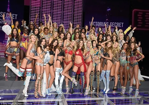 100+ Hình Ảnh Victoria Secret 2026 – Bạn Đã Xem Đủ Chưa? 100+ Hình Ảnh Victoria Secret 2026 – Bạn Đã Xem Đủ Chưa?