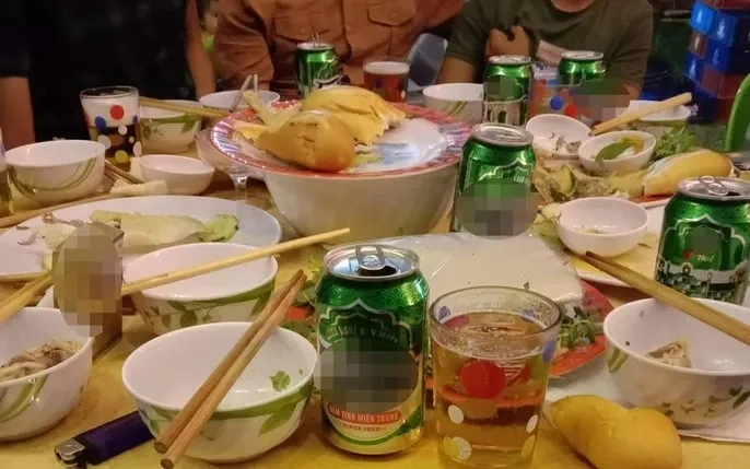 Tuyển Tập Hình Ảnh Vui Về Ăn Nhậu: 100+ Ảnh Hài Hước, Cười Bể Bụng Cho Dân Nhậu