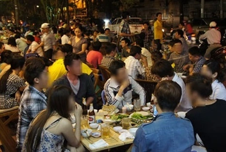 Tuyển Tập Hình Ảnh Vui Về Ăn Nhậu: 100+ Ảnh Hài Hước, Cười Bể Bụng Cho Dân Nhậu