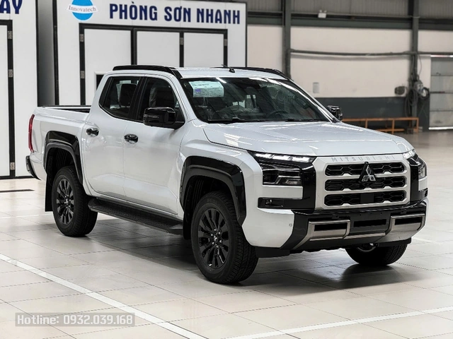 Hình Ảnh Xe Bán Tải Mitsubishi: Bộ Sưu Tập Đầy Đủ Các Phiên Bản, Màu Sắc & Chi Tiết Kỹ Thuật Dành Cho Người Yêu Xe