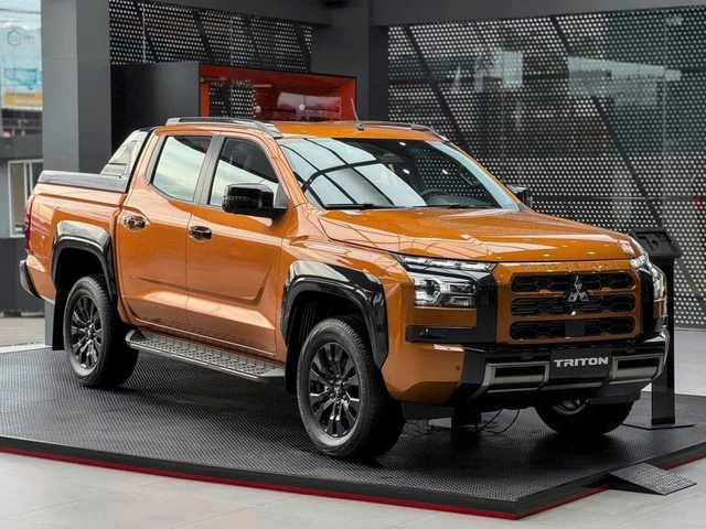 Hình Ảnh Xe Bán Tải Mitsubishi: Bộ Sưu Tập Đầy Đủ Các Phiên Bản, Màu Sắc & Chi Tiết Kỹ Thuật Dành Cho Người Yêu Xe