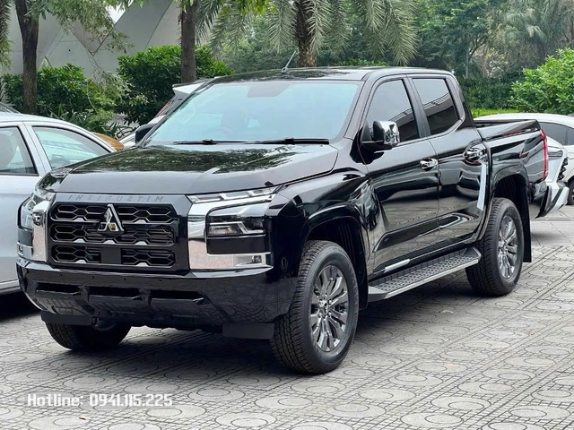 Hình Ảnh Xe Bán Tải Mitsubishi: Bộ Sưu Tập Đầy Đủ Các Phiên Bản, Màu Sắc & Chi Tiết Kỹ Thuật Dành Cho Người Yêu Xe