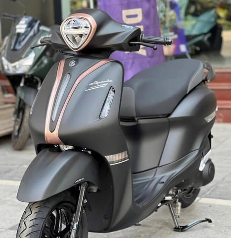 Hình Ảnh Xe Tay Ga Đẹp: Bộ Sưu Tập Đỉnh Cao Dành Cho Người Yêu Xe & Thời Trang