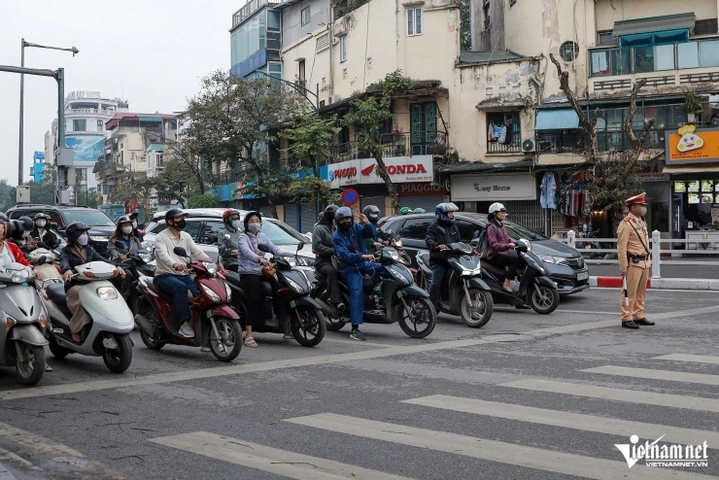 Hình Ảnh Xe Vượt Đèn Đỏ: Tất Cả Những Điều Bạn Cần Biết (dành Cho Người Lái Xe & Cư Dân Đô Thị)