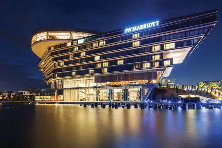 Khám Phá Jw Marriott Hotel Hanoi: Vị Trí, Phòng, Giá Và Tiện Nghi 2026 Khám Phá Jw Marriott Hotel Hanoi: Vị Trí, Phòng, Giá Và Tiện Nghi 2026