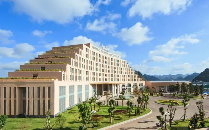 Khách Sạn Thanh Bình Mộc Châu: Đánh Giá Chi Tiết, Giá Phòng Và Các Tiện Nghi Cần Biết Khách Sạn Thanh Bình Mộc Châu: Đánh Giá Chi Tiết, Giá Phòng Và Các Tiện Nghi Cần Biết