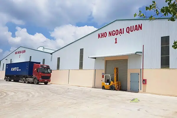 Kho Ngoại Quan Là Gì? Tổng Hợp Thông Tin Cần Biết Về Quy Định Và Lợi Ích Kho Ngoại Quan Là Gì? Tổng Hợp Thông Tin Cần Biết Về Quy Định Và Lợi Ích