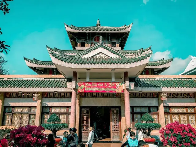 Hướng Dẫn Chi Tiết Du Lịch Khu Du Lịch Bà Chúa Xứ: Lịch Sử, Điểm Tham Quan, Cách Di Chuyển Và Lưu Ý Cho Du Khách Hướng Dẫn Chi Tiết Du Lịch Khu Du Lịch Bà Chúa Xứ: Lịch Sử, Điểm Tham Quan, Cách Di Chuyển Và Lưu Ý Cho Du Khách