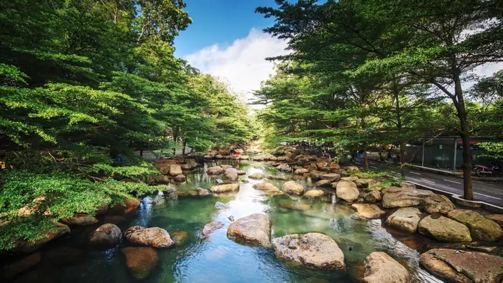 Khám Phá Khu Du Lịch Thủy Châu: Những Điểm Ăn Chơi, Hoạt Động Và Giá Vé Chi Tiết