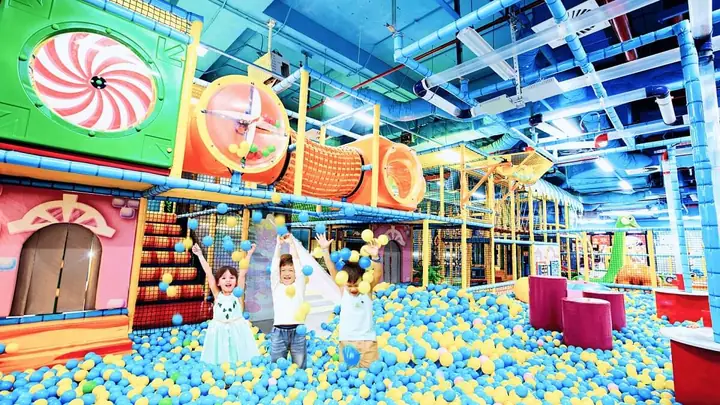 Top Các Khu Vui Chơi Trong Nhà Ở Hà Nội: Danh Sách Chi Tiết, Giá Vé & Mẹo Chọn Cho Bé Top Các Khu Vui Chơi Trong Nhà Ở Hà Nội: Danh Sách Chi Tiết, Giá Vé & Mẹo Chọn Cho Bé