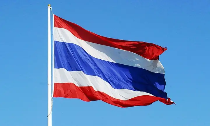 Ý Nghĩa Và Lịch Sử Lá Cờ Thái Lan: Màu Sắc, Thiết Kế Và Câu Chuyện Ý Nghĩa Và Lịch Sử Lá Cờ Thái Lan: Màu Sắc, Thiết Kế Và Câu Chuyện