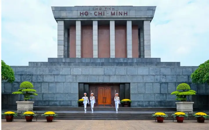 Lăng Chủ Tịch Hồ Chí Minh: Lịch Sử, Kiến Trúc Và Hướng Dẫn Thăm Viếng Lăng Chủ Tịch Hồ Chí Minh: Lịch Sử, Kiến Trúc Và Hướng Dẫn Thăm Viếng