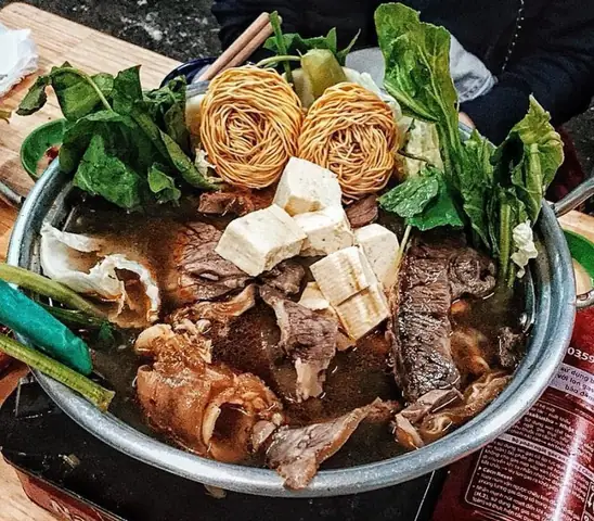 Địa Chỉ, Thực Đơn Và Giá Lẩu Bò Ba Toa Đà Lạt – Hướng Dẫn Chi Tiết Cho Du Khách Địa Chỉ, Thực Đơn Và Giá Lẩu Bò Ba Toa Đà Lạt – Hướng Dẫn Chi Tiết Cho Du Khách