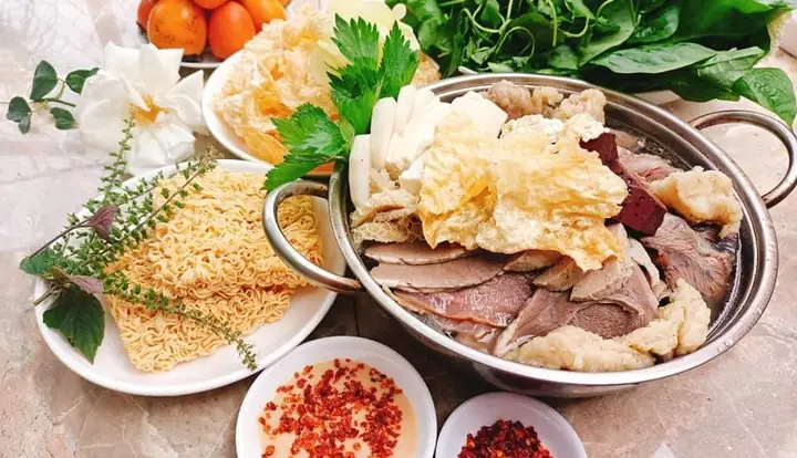 Địa Chỉ, Thực Đơn Và Giá Lẩu Bò Ba Toa Đà Lạt – Hướng Dẫn Chi Tiết Cho Du Khách Địa Chỉ, Thực Đơn Và Giá Lẩu Bò Ba Toa Đà Lạt – Hướng Dẫn Chi Tiết Cho Du Khách