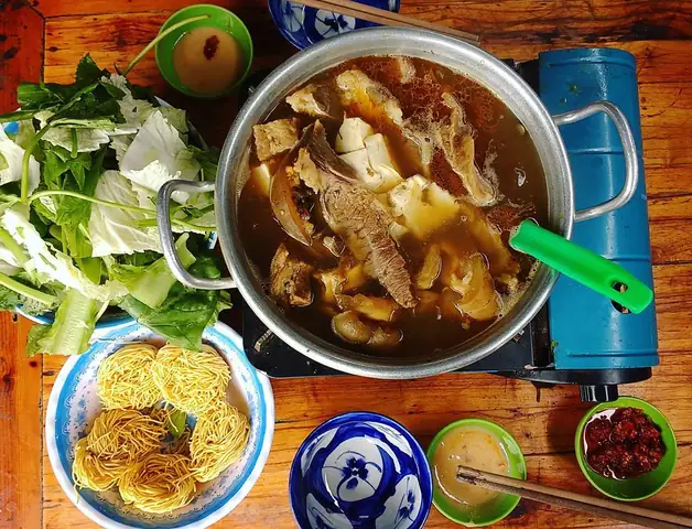 Địa Chỉ, Thực Đơn Và Giá Lẩu Bò Ba Toa Đà Lạt – Hướng Dẫn Chi Tiết Cho Du Khách Địa Chỉ, Thực Đơn Và Giá Lẩu Bò Ba Toa Đà Lạt – Hướng Dẫn Chi Tiết Cho Du Khách