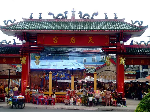 Lễ Hội Chùa Bà Bình Dương: Lịch Trình, Hoạt Động & Hướng Dẫn Du Lịch Chi Tiết