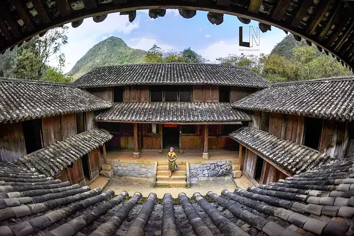 Lịch Sử Dinh Thự Nhà Vương (vua Mèo): Nguồn Gốc, Quá Trình Xây Dựng Và Những Câu Chuyện Đáng Nhớ
