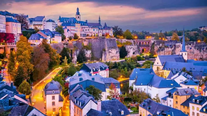 Luxembourg Nói Tiếng Gì? Tổng Hợp 3 Ngôn Ngữ Chính Thức Và Đặc Điểm Sử Dụng Luxembourg Nói Tiếng Gì? Tổng Hợp 3 Ngôn Ngữ Chính Thức Và Đặc Điểm Sử Dụng