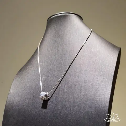Mặt Dây Chuyền Charm: Cách Chọn Chất Liệu, Phong Cách Và Địa Chỉ Mua Uy Tín